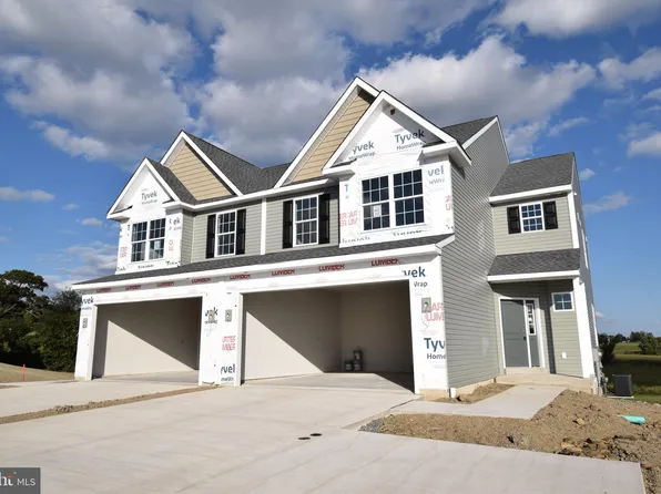 241 Sunglo Dr Lot 145, Leesport, PA 19533