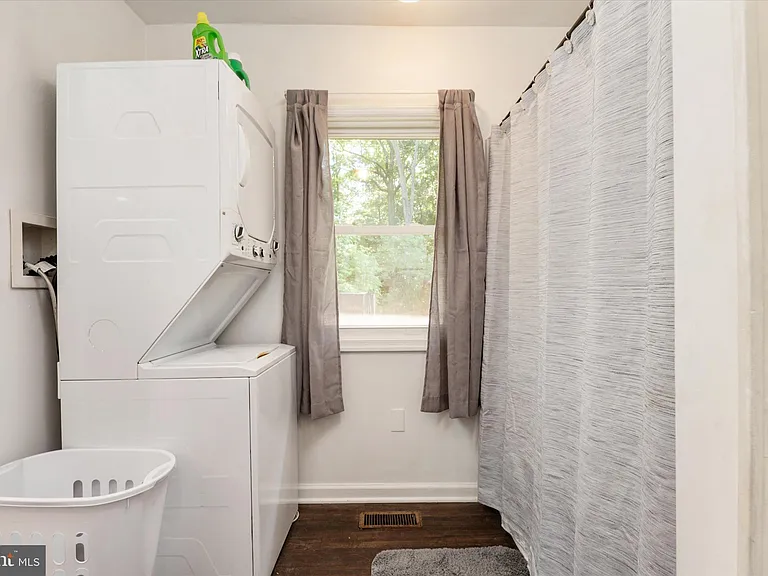 108 Wilson Rd — Photo 32