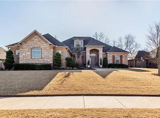 206 NW Tall Oaks Ave, Bentonville, AR 72712