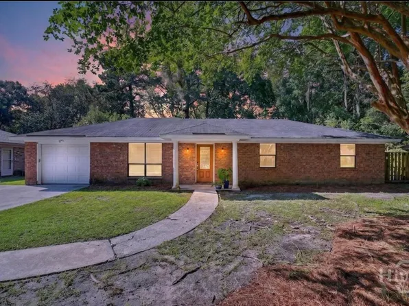 37 Beaver Run Dr, Savannah, GA 31419