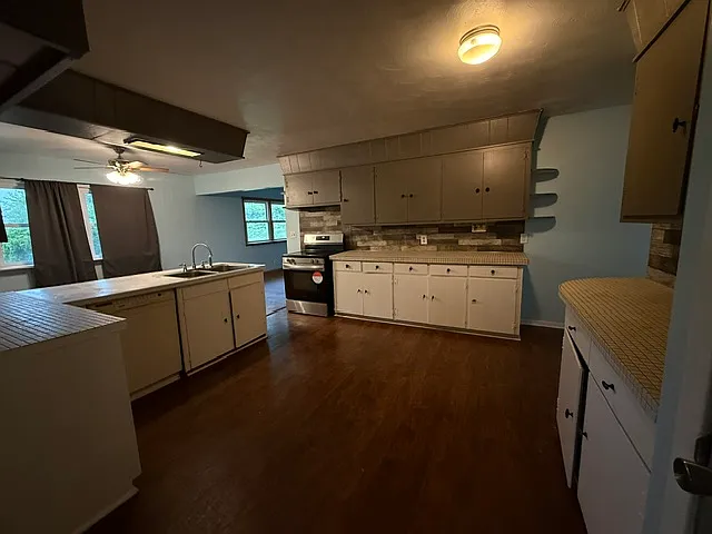 3347 N State Highway 125 — Photo 10