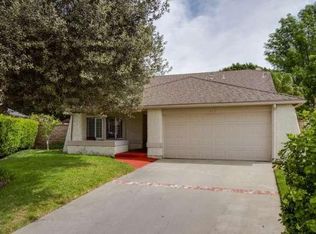 712 Rowland Ave, Camarillo, CA 93010