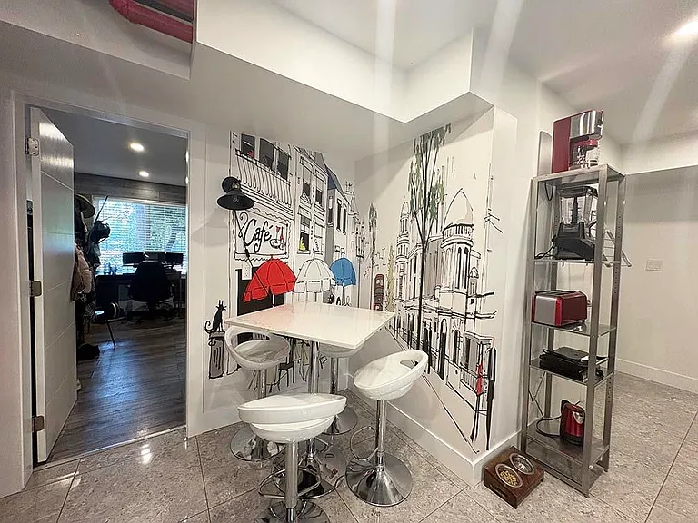 609 Lidster Pl — Photo 6