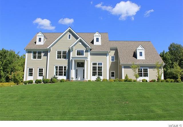 1st image of 16 Stonehollow Dr