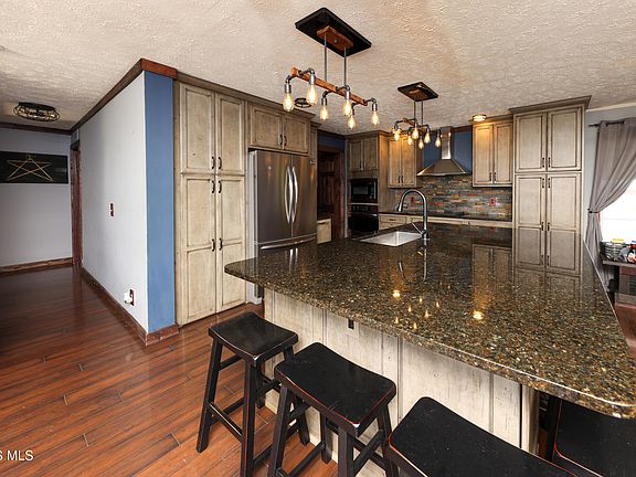 5th image of 13074 Township Road 152