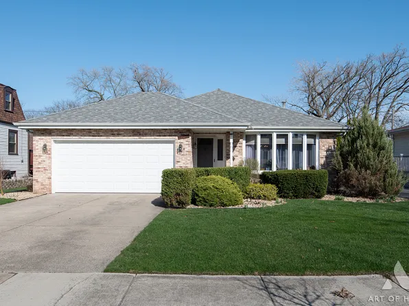 9345 S 82nd Ct, Hickory Hills, IL 60457