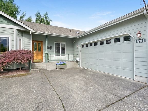 2nd image of 1711 80th St E