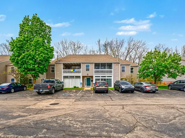 3101 Poplar Creek Dr SE Unit 302, Kentwood, MI 49512