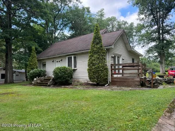 235 Nuangola Rd, Mountain Top, PA 18707