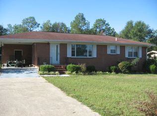 115 Lakeview Dr, East Dublin, GA 31027