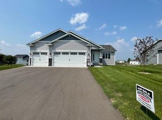 1033 Nicole Ave, Clearwater, MN 55320