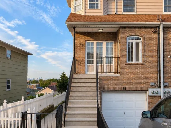 45 Fox Hill Ter, Staten Island, NY 10305