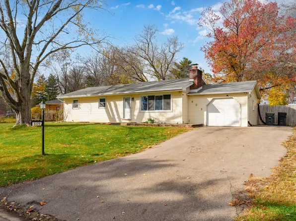 609 Dorset St, Portage, MI 49002