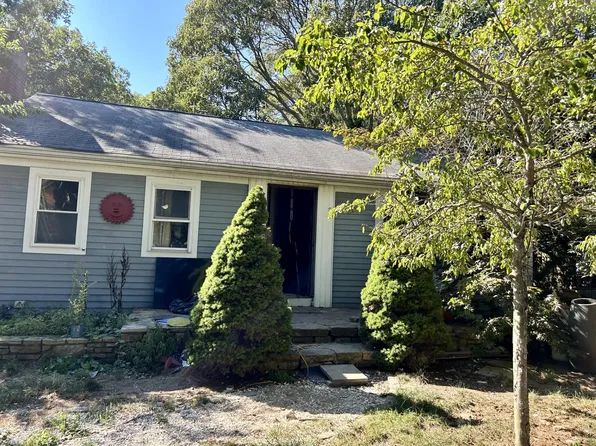 115 Walton Avenue, Hyannis, MA 02601