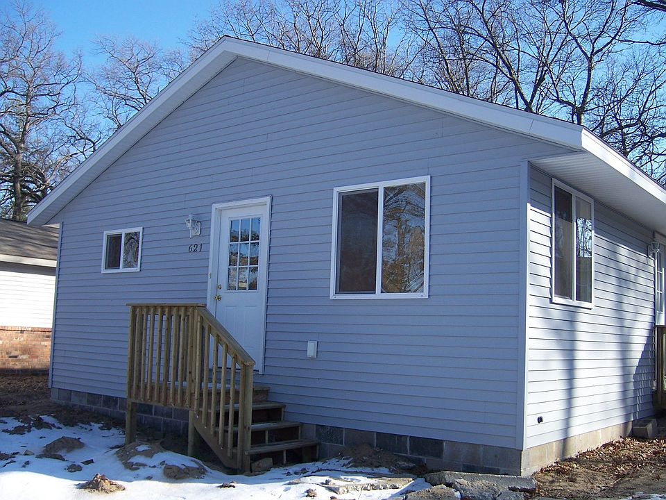 621 Adams