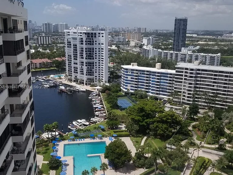 2500 Parkview Dr #2517 — Photo 1