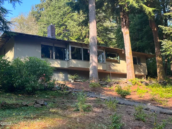 102 Salishan Dr, Gleneden Beach, OR 97388
