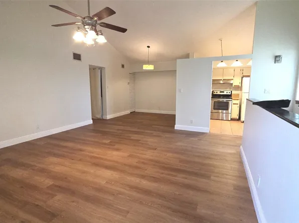 608 Gardens Drive #204, Pompano Beach, FL 33069