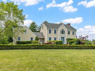 17 Maplewood Dr, Hanover, MA 02339