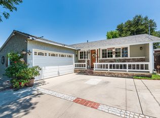 10356 Leolang Ave, Sunland, CA 91040