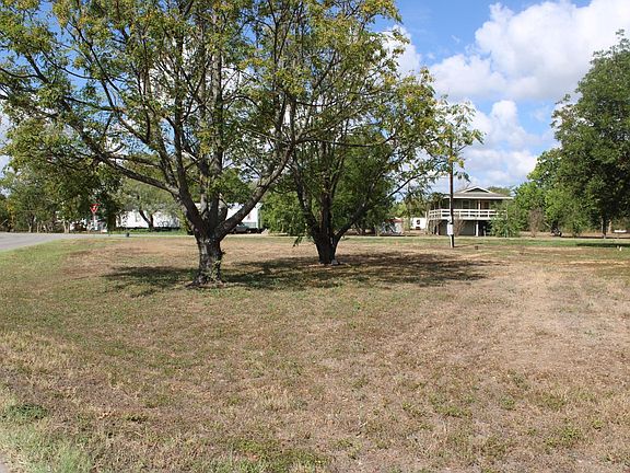 4th image of 3415 River Rd