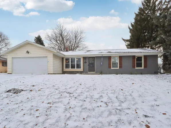 2117 Sunnyside DRIVE, Waukesha, WI 53186