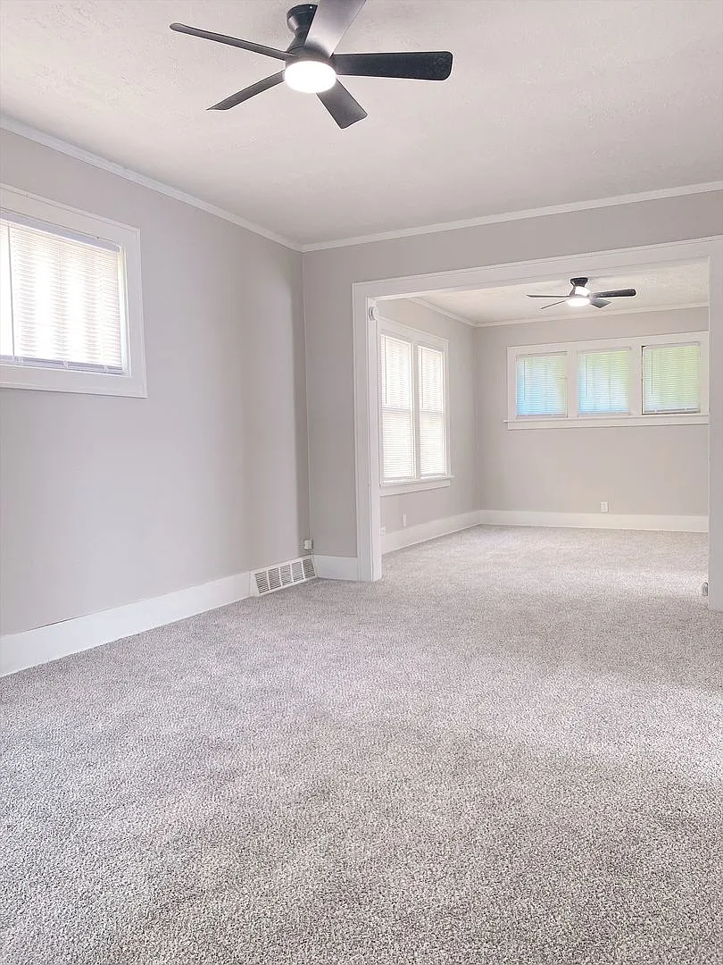3 Bed 1 bath house, convenient location — Photo 4