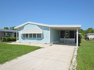 538 Saint Johns Rd, Tavares, FL 32778