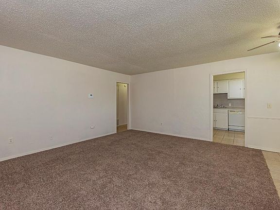 2nd image of 816 Delmar Ct