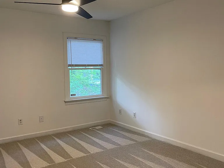 205 Danforth Dr — Photo 21