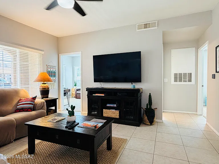 1500 E Pusch Wilderness Dr #11104 — Photo 6