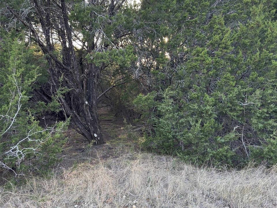 2nd image of 22295 Westmeadow Dr