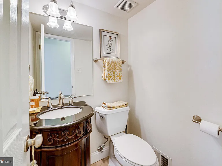 2775 Sikes Ct — Photo 14
