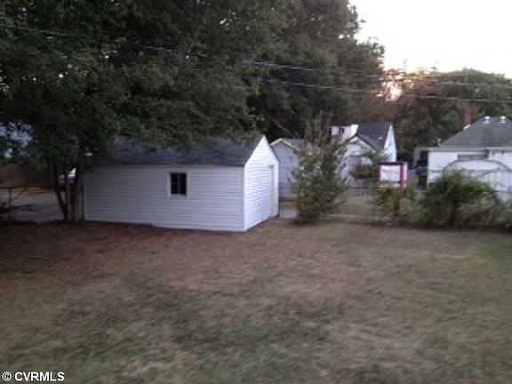 3rd image of 1701 S Meadow St