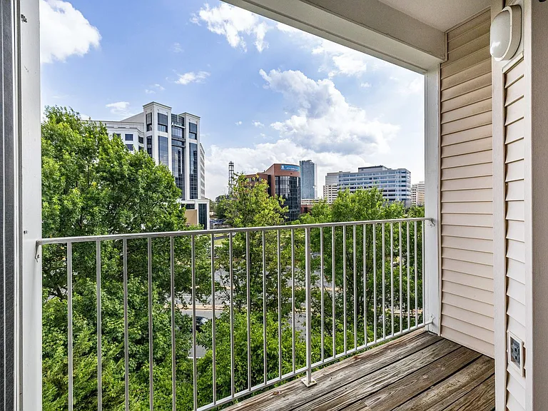 1645 International Dr #411 — Photo 32