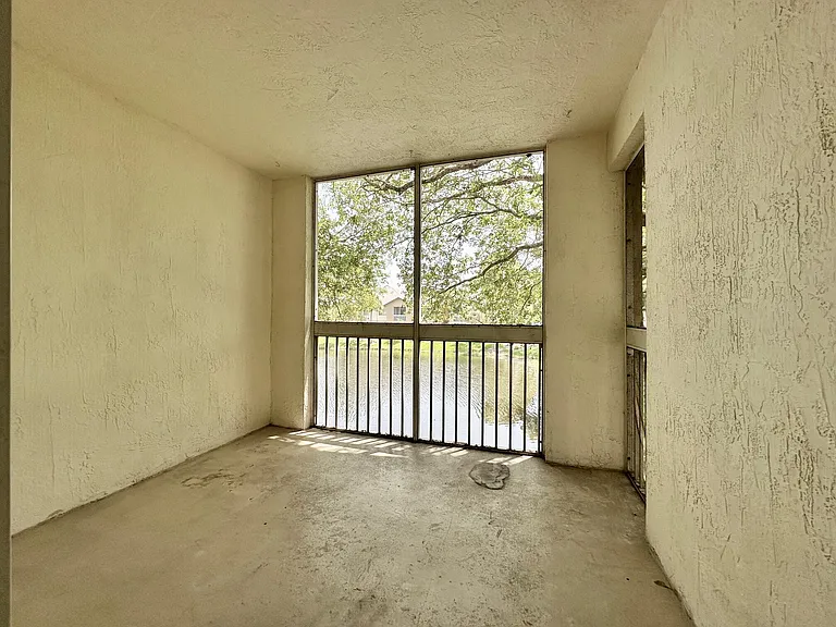 9877 Westview Dr #623 — Photo 15