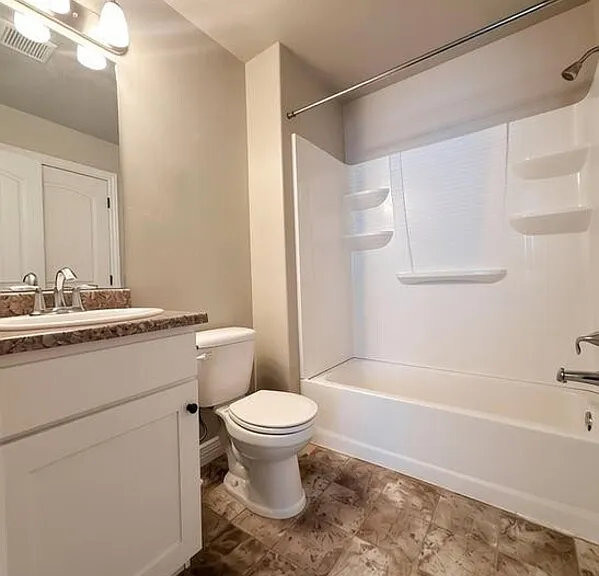465 N 2650 W #C — Photo 6