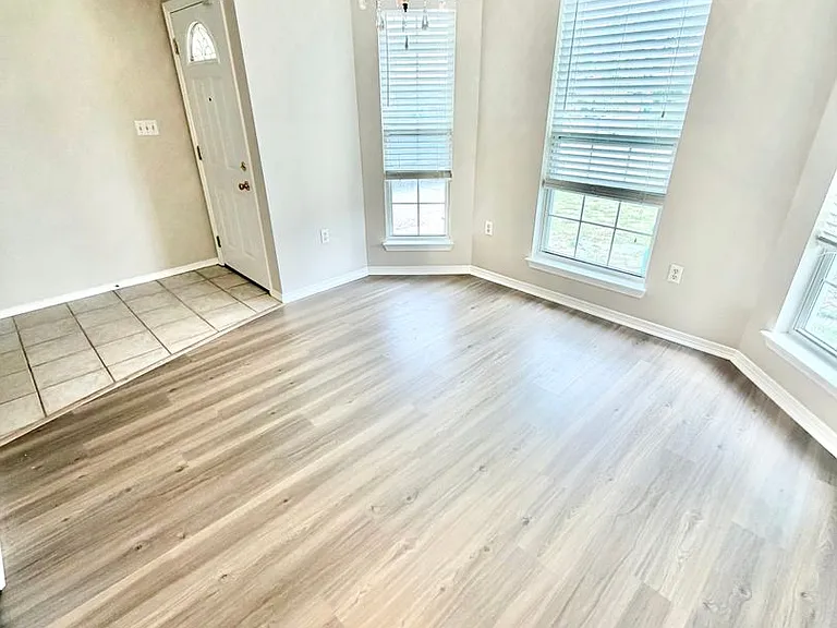 2390 Marina Dr — Photo 9