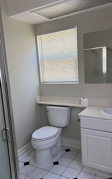 2253 E Belmont Pl — Photo 10
