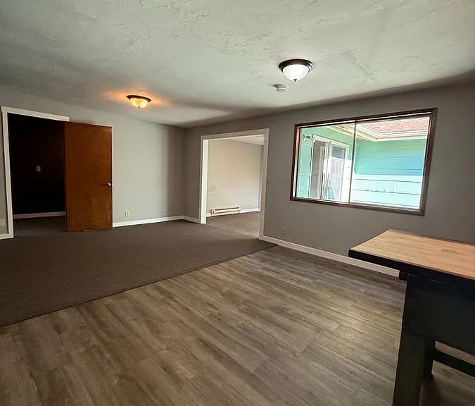 2095 Primrose St — Photo 7