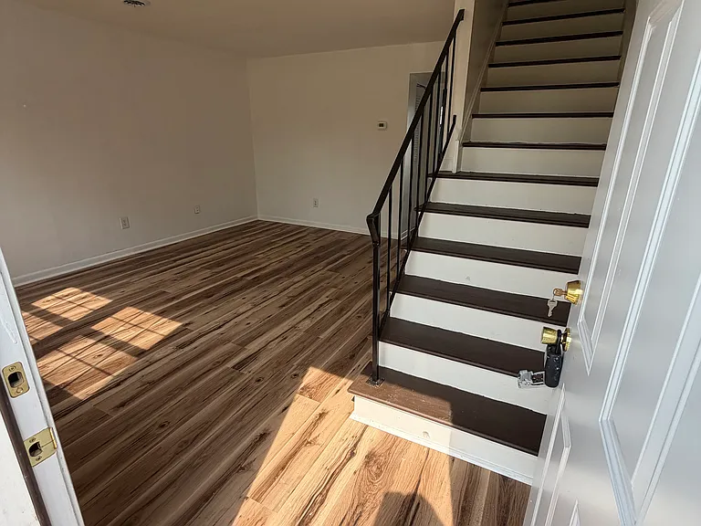 2505 Wise St #2507-B — Photo 2