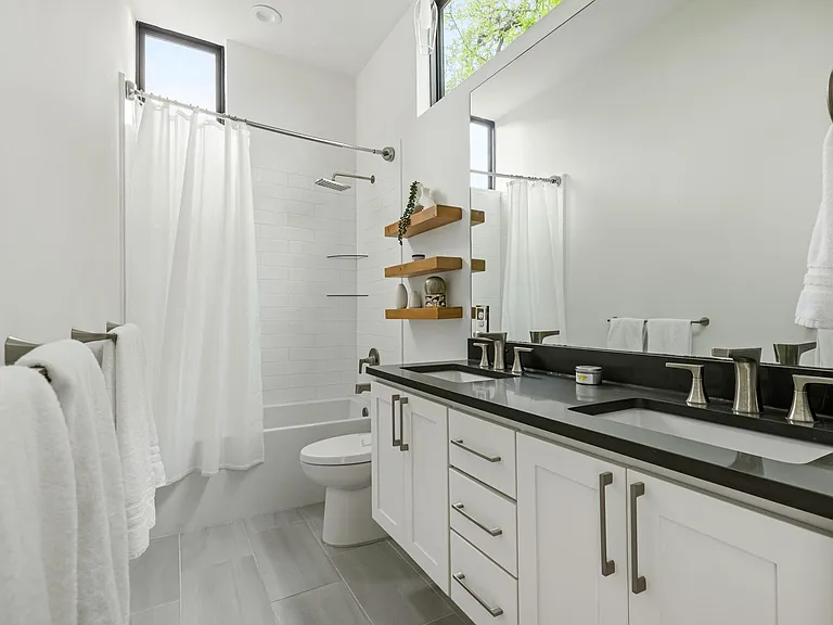 1407 Parkinson Dr #1 — Photo 17