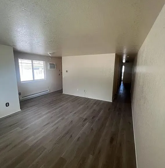 1220 Holly St — Photo 4