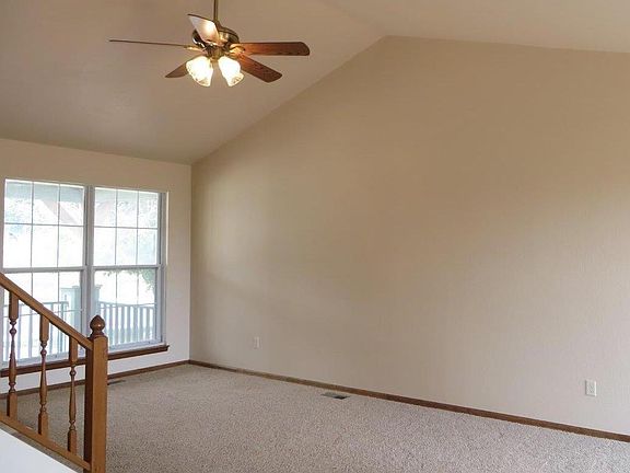 Spacious Living Room!