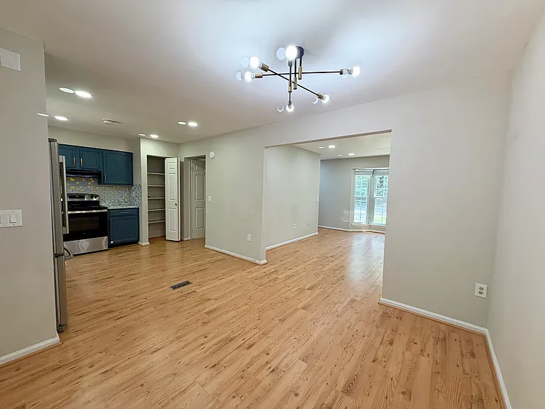 4 Abbey Bridge Ct — Photo 44
