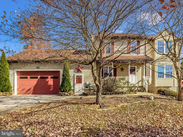 3214 Sunrise Dr, Jefferson, MD 21755