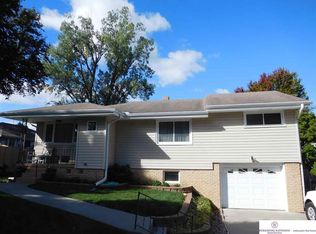 3064 S 49th St, Omaha, NE 68106