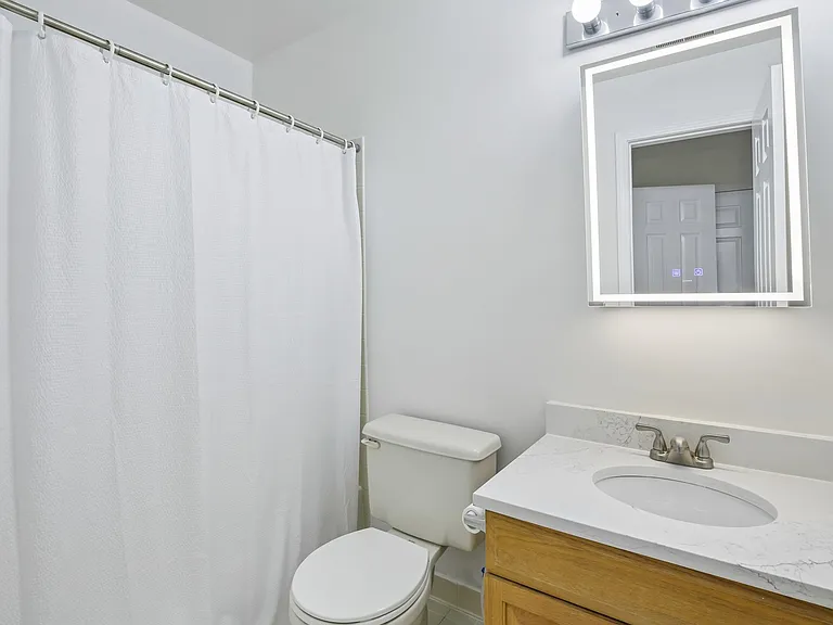 366 Potomac Dr — Photo 13