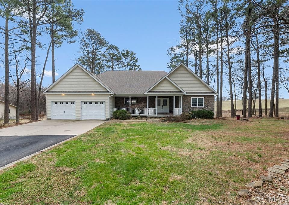 1st image of 102 Woodland Trl