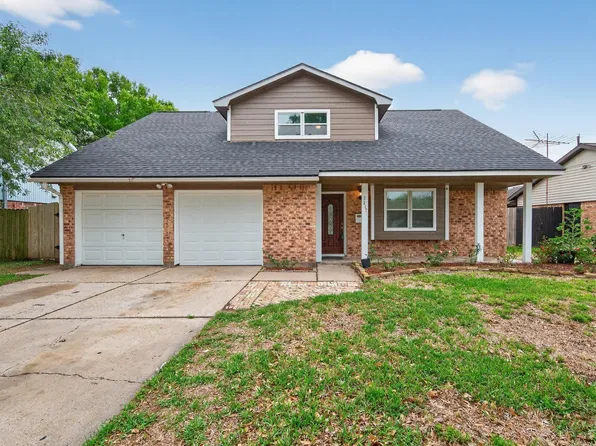 2217 Hickory Ln, Pasadena, TX 77502
